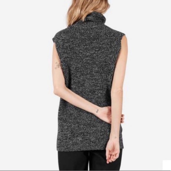 Everlane sleeveless chunky knit turtleneck sweater - Picture 2 of 5